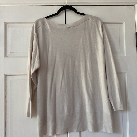 Chicos Size 3 Button Side Light Sweater Beige Chicos Size XL‎ - Picture 7 of 7